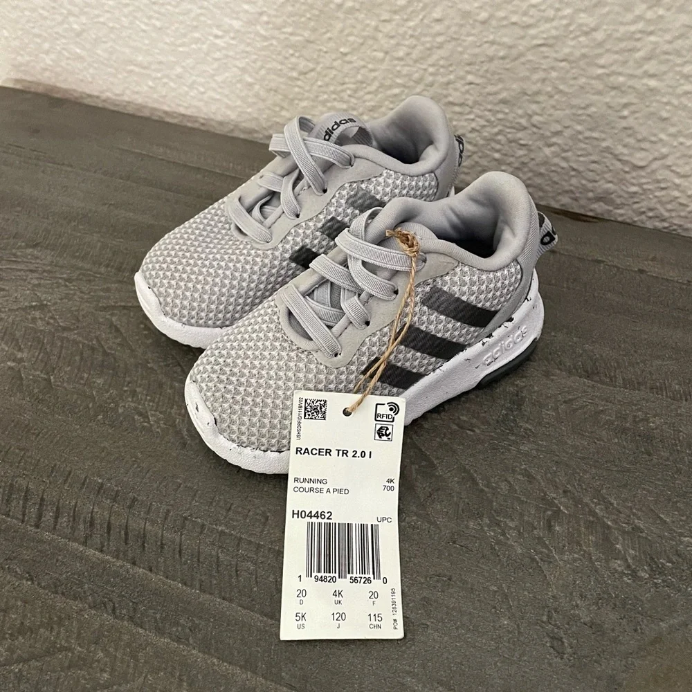 Adidas baby toddler Light Gray Sneakers NEW - Picture 2 of 6